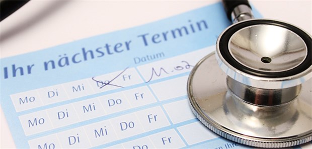 Vorteil bei Arztentscheidung Terminvereinbarung: 89 Prozent der Patienten würden ein Angebot zur Online-Arztterminvereinbarung gerne nutzen. Doch viele Ärzte hadern mit entsprechenden Angeboten.