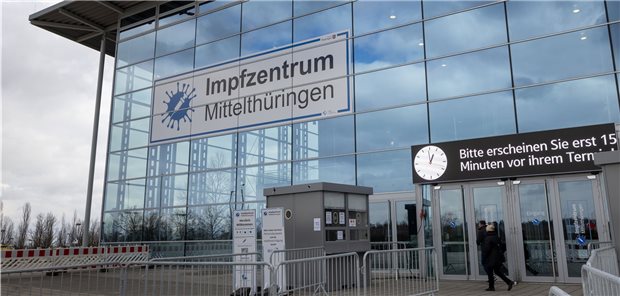 Die meisten Impfzentren in Thüringen arbeiten weiter Thüringen hält seine Impfzentren anders als andere Bundesländer vorerst offen.