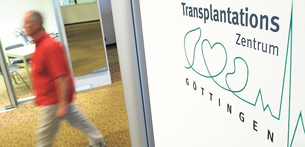 Staatsanwaltschaft will weitere Belastungszeugen anhören Transplantationszentrum Göttingen: Der Ex-Leiter der Transplantationsmedizin steht derzeit vor Gericht.