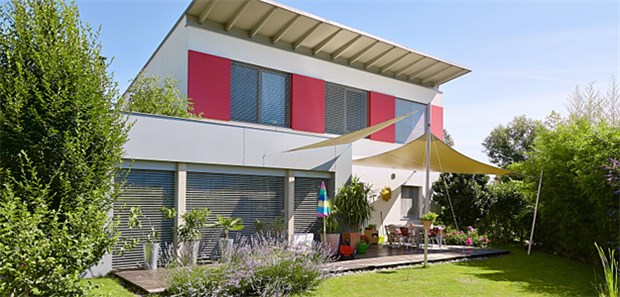 Traumhaus mit Garten in Reichweite? Als erstes sind die finanziellen Möglichkeiten zu prüfen.