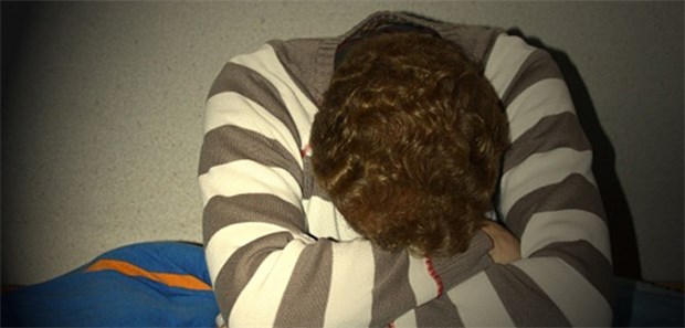 Junge Pflegende sehen sich oft allein gelassen Traurig, mit der Situation alleingelassen, überfordert: So fühlen sich viele Jugendliche, die die Pflege eines Angehörigen übernehmen.