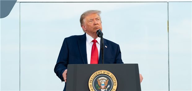 Offiziell: USA reichen WHO-Rücktritt ein US-Präsident Donald Trump hat offiziell den Rücktritt der USA aus der WHO eingereicht.