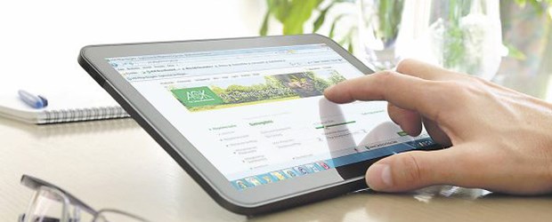 Über den Pflegenavigator lassen sich Pflegeheime und -dienste online vergleichen.