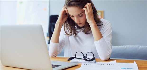 UN-Studie führt 745.000 Todesfälle auf Überarbeitung zurück Überarbeitung verursacht die meisten Schäden am Arbeitsplatz, legt eine Studie nahe.