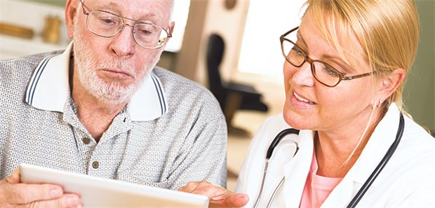 Weniger Wissen, schlechtere Versorgung? Überfordert mit der Recherche: Wer Patienten bei der Infosuche hilft, stärkt damit auch die Compliance.