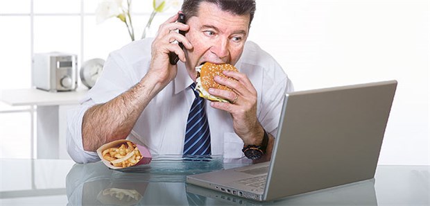 Die Diabetes-Welle rollt ungebremst Übergewicht, Fehlernährung und Stress sind die Triebkräfte der Diabetes-Epidemie.