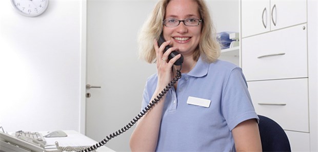 Patienten am Telefon richtig einschätzen Übers Telefon haben MFA viel Kontakt mit Patienten.