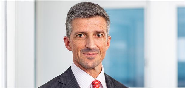 Frederik Wenz bleibt bis 2028 Ärztlicher Direktor am Uniklinikum Freiburg Übt sein Amt als Leitender Ärztlicher Direktor des Uniklinikums Freiburg seit 2019 aus: Professor Dr. Frederik Wenz.