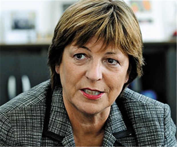 Ulla Schmidt hat die Jammer-Arien der Kassen satt Ulla Schmidt hat die Jammer-Arien der Kassen satt.