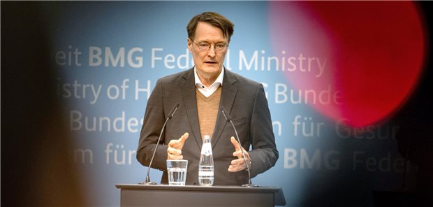 Lauterbach am Rednerpult