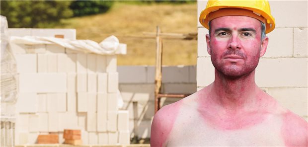 WHO fordert besseren UV-Schutz für Arbeiter Ungeschützt auf dem Bau: Jeder dritte tödliche Hautkrebs-Fall ist laut WHO auf Sonnenstrahlung bei der Arbeit zurückzuführen.
