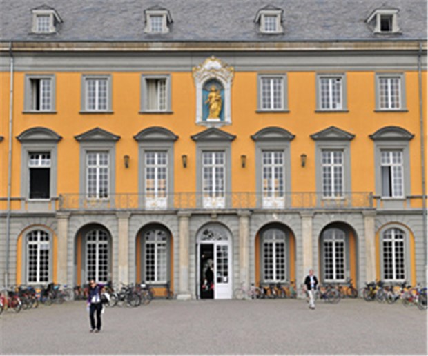 Institut will Lust auf Hausarzt machen Uni Bonn - jetzt mit Hausarzt-Institut.