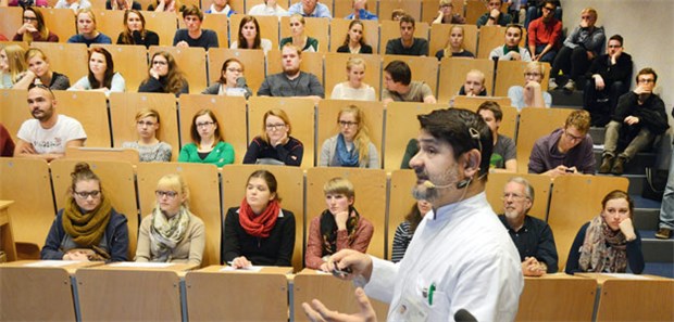 6 wichtige Fragen zur Reform des Medizinstudiums Uni Halle: Diese Studenten haben bereits einen der begehrten Medizinstudienplätze ergattert.