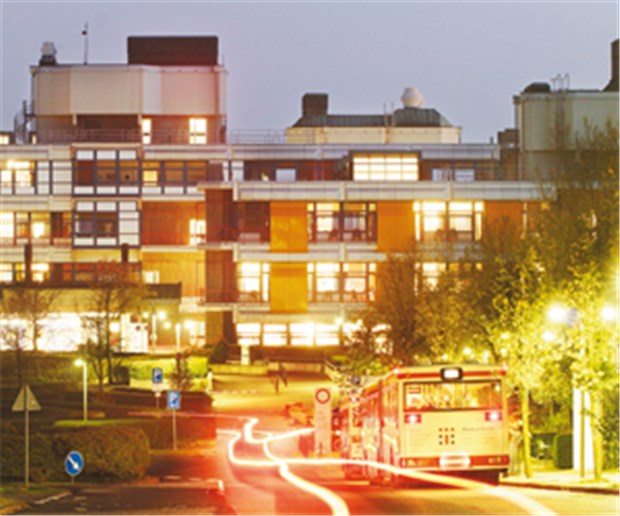 Aus für Prestigeprojekt der Uniklinik Marburg Uniklinik in Marburg: Nun ohne Partikeltherapiezentrum.
