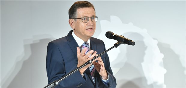 AGPD: Kampagne gegen Ketoazidose bei Kindern „Unsere Freude über den Preis ist sehr groß“, sagte Dr. Martin Holder, Mitbegründer der Arbeitsgemeinschaft Pädiatrische Diabetologie (AGPD) bei der Verleihung des Charity Awards in Berlin.