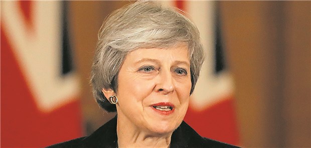 Trotz Brexitvertrags – Ärzte wie Pharmabranche bleiben weiter beunruhigt Unter Beschuss: Die britische Premierministerin Theresa May bei der Erläuterung des Brexit-Vertrags am 15. November.