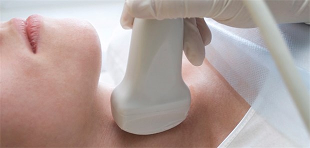 Erhöhtes Krebsrisiko bei Hashimoto-Thyreoiditis? Untersuchung der Schilddrüse mit Ultraschall.