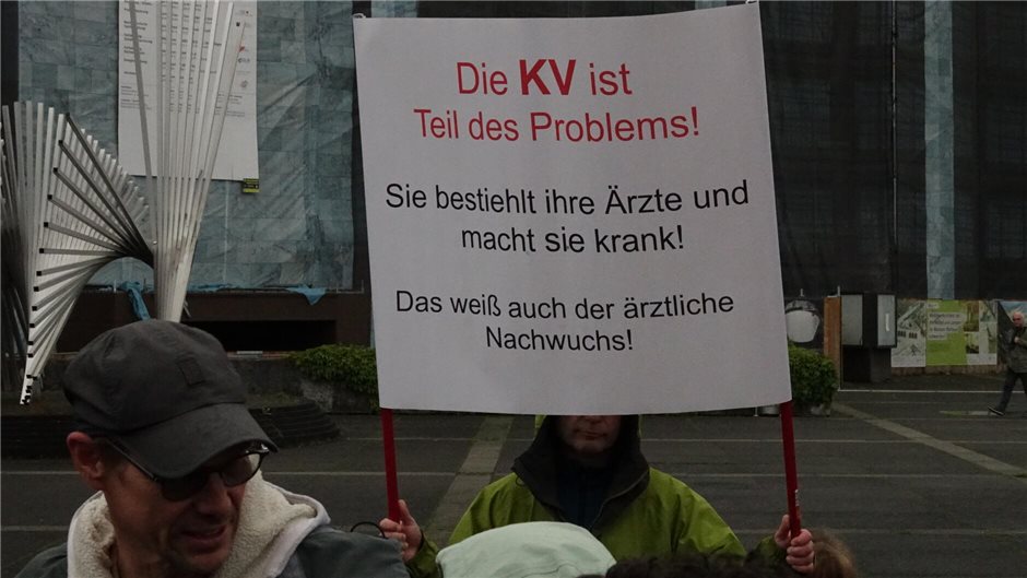 Unzufrieden sind einige auch mit der eigenen Selbstverwaltung.