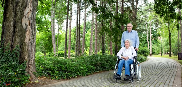 Sozialverband: Kureinrichtungen für Pflegebedürftige öffnen Urlaub mit pflegebedürftigem Partner: Der VdK will das möglich machen, indem Reha-Einrichtungen für diese Fälle geöffnet werden.