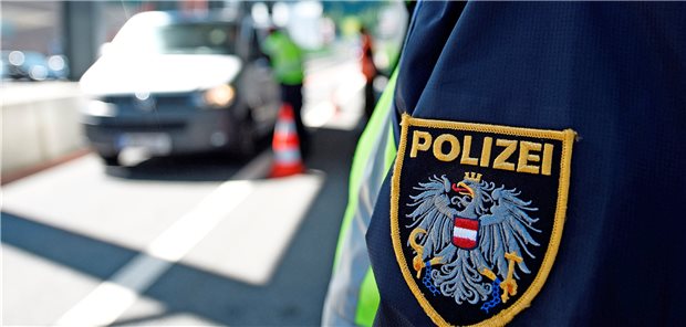 Laborärzte kritisieren neue Einreise-Regeln Urlaubsrückkehrer müssen sich auf schärfere Kontrollen bei der Einreise nach Deutschland einstellen.