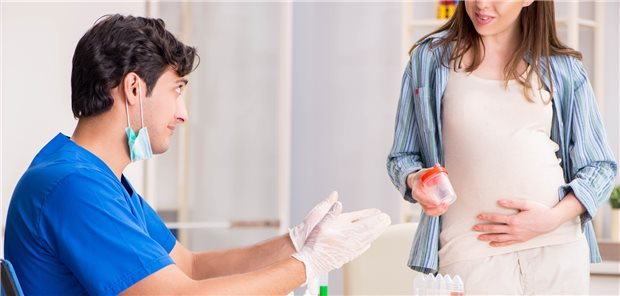 Urologische Infektion bei einer werdenden Mutter: Welches Risiko birgt sie für das Ungeborene?