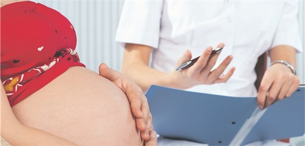 Wann besteht ein hohes VTE-Risiko? VTE in der Familienanamnese? Antithrombin-Mangel? Dann sollten Schwangere prä- und postnatal eine VTE-Prophylaxe erhalten.
