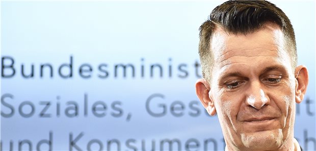 Österreichs Gesundheitsminister tritt erschöpft zurück Verabschiedete sich am Donnerstag mit einer persönlichen Erklärung aus dem Amt: Österreichs Gesundheitsminister Wolfgang Mückstein (Grüne).
