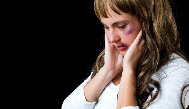 Wo Gewaltopfer das Entkommen lernen Verängstigt, gedemütigt,geschlagen - viele Frauen werden Opfer häuslicherGewalt.