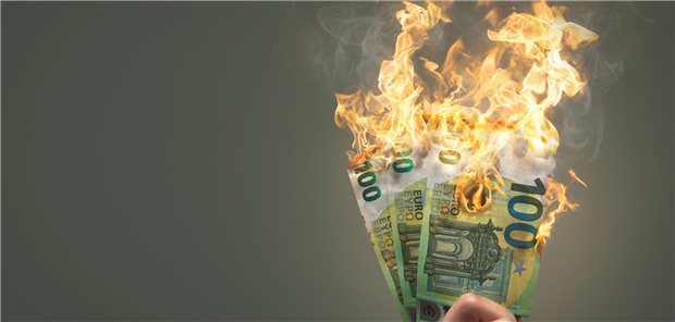 Verbrennen Patienten Geld mit Long-COVID-Behandlungen, die sie selbst zahlen müssen? Die klinische Evidenzlage ist zumindest bei Apherese und Dreifach-Antikoagulation unzureichend.
