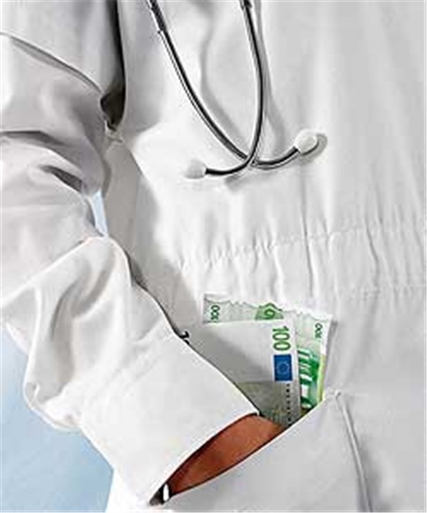 Corporate Compliance schützt vor Fehlverhalten von Mitarbeitern Verdacht auf Abrechnungsbetrug führt nicht nur zum Imageverlust von Klinik oder Praxis, es geht auch um hohe Haftungssummen.