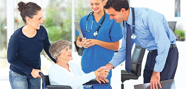 Versorger kritisieren geplantes Entlassmanagement Verlässt ein Patient die Klinik, sollen nach dem Entwurf des Versorgungsstärkungsgesetzes künftig nur noch Ärzte den Überang in den häuslichen Bereich managen.