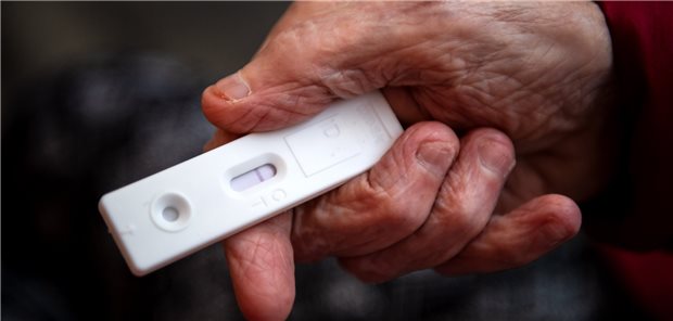 Vermehrte Corona-Ausbrüche gibt es in Alten- und Pflegeheimen im Brandenburg im laufenden Jahr.