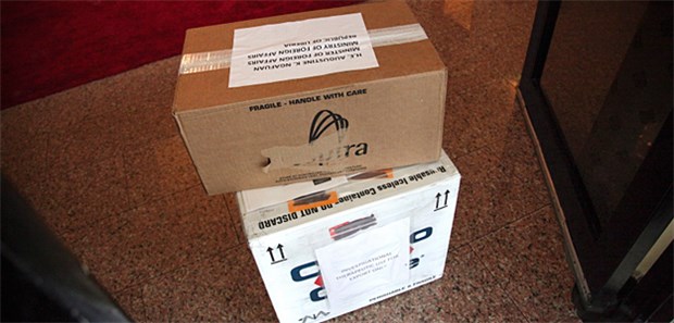 Fast 2000 Ebola-Fälle gemeldet Verpackte Hoffnung: ZMapp ist in Liberia eingetroffen.