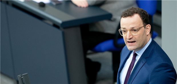 Spahn: „Corona-Impfstoffbeschaffung über die EU ist richtig“ Verteidigte am Mittwoch im Bundestag sein Vorgehen bei der Impfstoffversorgung: Bundesgesundheitsminister Jens Spahn (CDU).