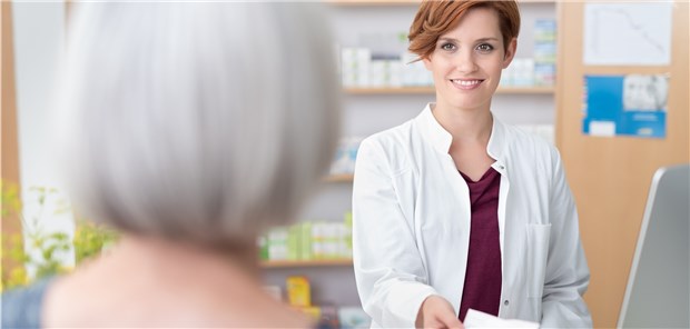 KBV will Apotheker an die kurze Kette legen Vertragsärzte sehen die Apotheke vor Ort mit Blick auf ihre Patienten am liebsten nur als freundliche Rezepteinlösestelle.
