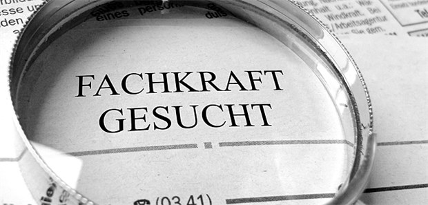 Personalnachfrage zieht kräftig an Vertreter nicht-akademischer Berufe aus den Bereichen Gesundheit, Medizin, Pflege und Soziales sind wieder stark gefragt.