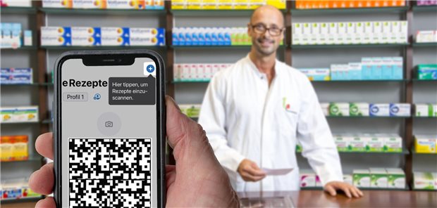 Via App das E-Rezept in der Apotheke einlösen – das ist für Versicherte, die mobil sind ok. Was laut Dr. Jens Lassen, Vorsitzender des Hausärzteverbandes in Schleswig-Holstein, aber noch fehlt, sind E-Rezept-Lösungen für immobile Hausbesuchspatienten und Pflegeheime.