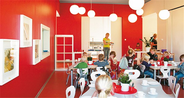 Mit Kita-Plätzen um Mitarbeiter werben Viel Platz für Kinder: Die Kita im Klinikum St. Georg in Leipzig ist gerade neu eröffnet worden.