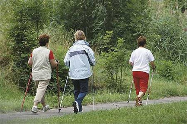 Viel Sport ist auch für ältere Frauen eine Art Versicherung gegen Herzinfarkt.