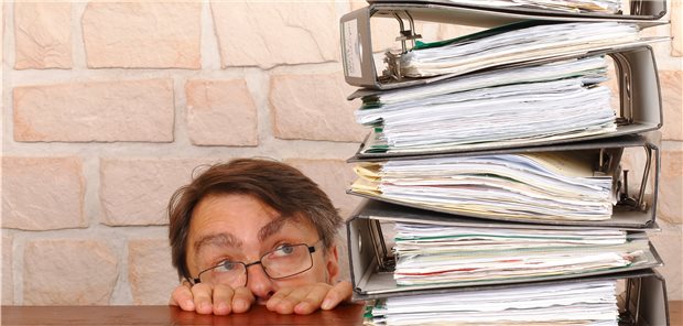 Viel zu viel Bürokratie bringe das Qualitätssicherungsverfahren, klagen Psychotherapeuten. Sie fordern vor der Einführung eine Prüfung auf Praxistauglichkeit.