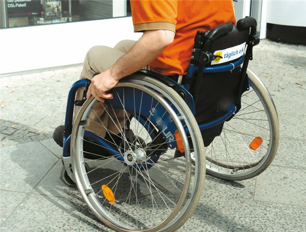 Kliniken sind für behinderte Menschen oft ein Albtraum Viele Barrieren: Behinderte scheuen die Klinik. © Ilan Amith / fotolia.com