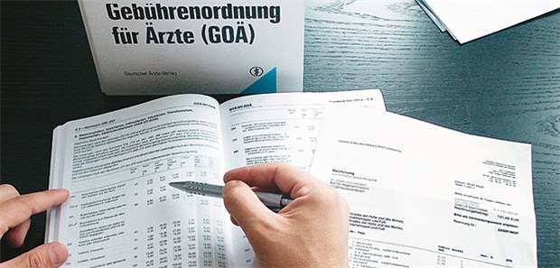 PKV drückt auf die Kostenbremse Viele Beschwerden beim PKV-Ombudsmann drehten sich 2013 um die Auslegung der GOÄ.