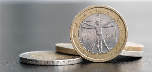 Viele Fusionen oder Übernahmen im vergangenen Jahr gehen auf Insolvenzen zurück, vor allem bei Krankenhäusern und Pflegeeinrichtungen, heißt es im neuen Report der Unternehmensberatung PwC.