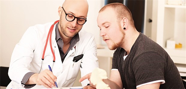 Mehr Beratung zu Arzneimitteln erwünscht Viele Patienten richten sich schon nach den Empfehlungen des Arztes zur Therapie. Sie wünschen sich jedoch mehr Infos zur richtigen Einnahme von Medikamenten.