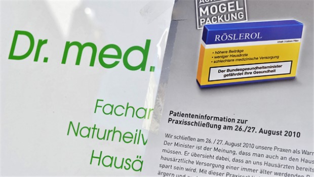 Hausärzteprotest: Medialer Wirbel in Bayern - aber welche politische Wirkung in Berlin? Viele Patienten standen auch am Freitag vor verschlossen Praxistüren.
