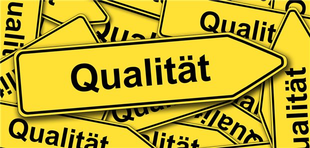 Schilder mit der Aufschrift &quot;Qualität&quot;
