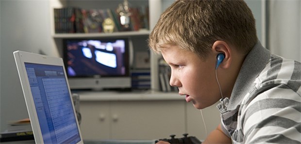 Kinder oft ungewollt mit Pornografie konfrontiert Viele Teenager haben bereits Kontakt zu pornografischen Inhalten gehabt – meist ungewollt und über PC oder Smartphone.