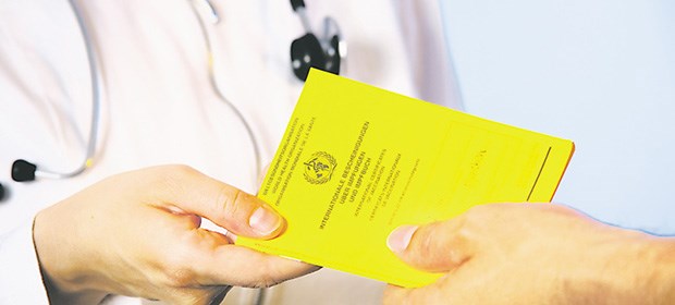 Ehrenamtliche helfen Migrantenkindern Vielen Kindern von Einwanderern fehlt ein Impfpass.