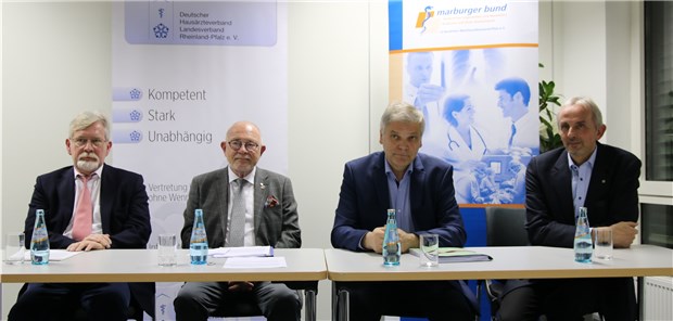 Vier Dres. für den ArbeitgeberVerband: Karlheinz Kurfeß (stellv. VV-Vorsitzender), Hans-Dieter Grüninger (HÄV RLP), Hans-Albert Gehle (Vorstand MB NRW/RLP) und Burkhard Zwerenz (Vorsitzender HÄV RLP).