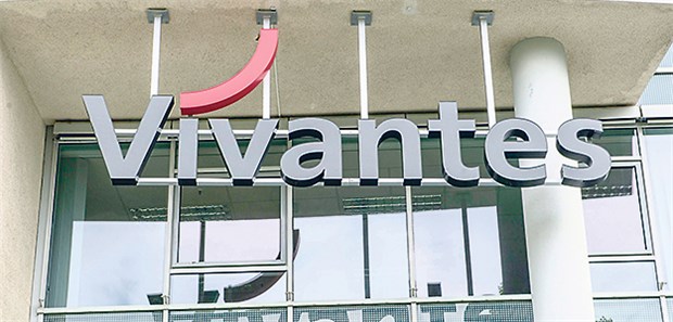 Vivantes verstärkt Flüchtlingsversorgung Vivantes ist Deutschlands größter kommunaler Klinikkonzern und engagiert sich in der Flüchtlingsbetreuung und -hilfe.
